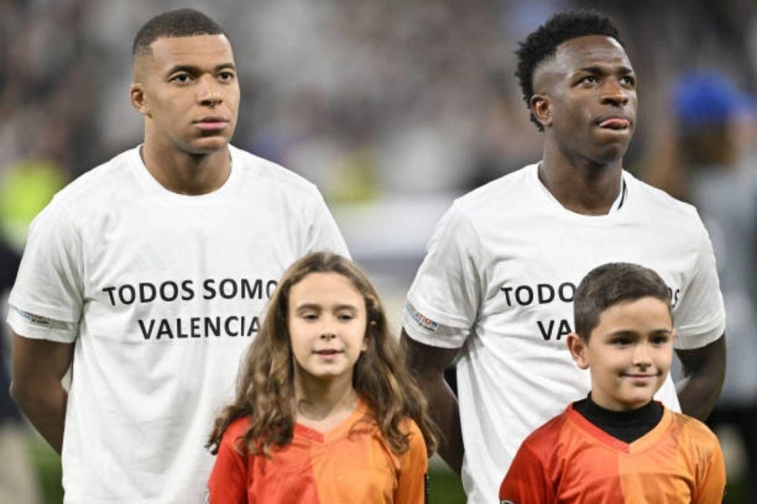 UEFA và Quả bóng vàng bị gây sức ép, Vinicius tái hiện thói quen xấu 552700