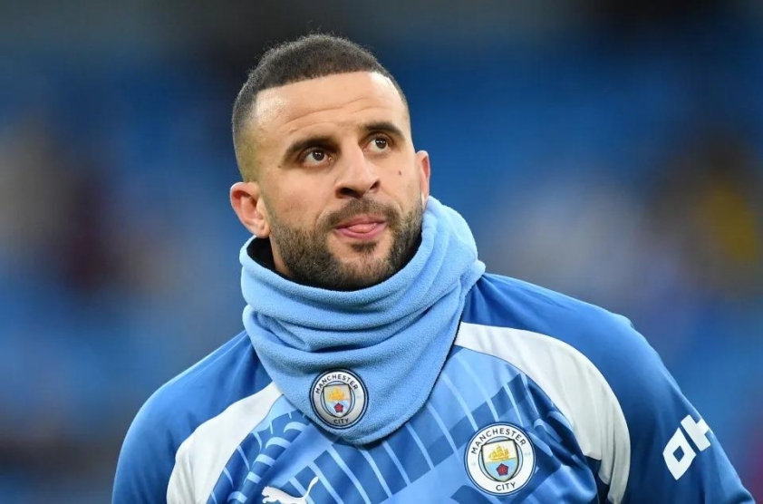 Pep Guardiola tiết lộ bất ngờ về Kyle Walker-551580