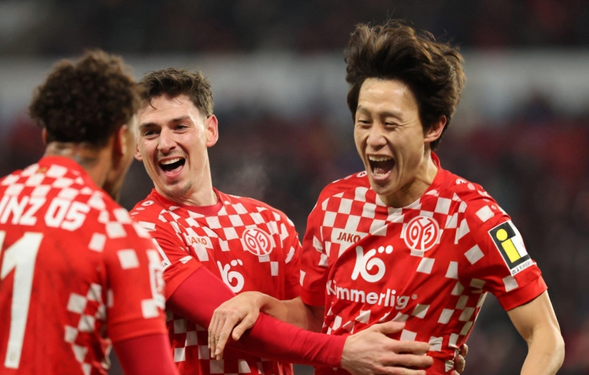 Trực tiếp Mainz 05 2-0 Bayern Munich: Bàn nhân đôi cách biệt. 569600