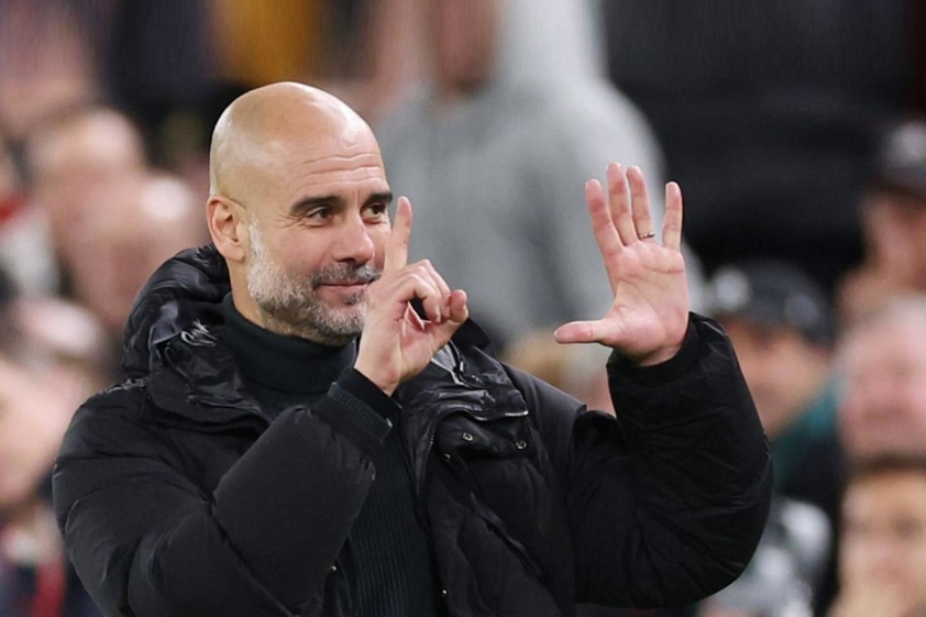 Guardiola đếm cúp để chuyển giao cho Liverpool?-563908